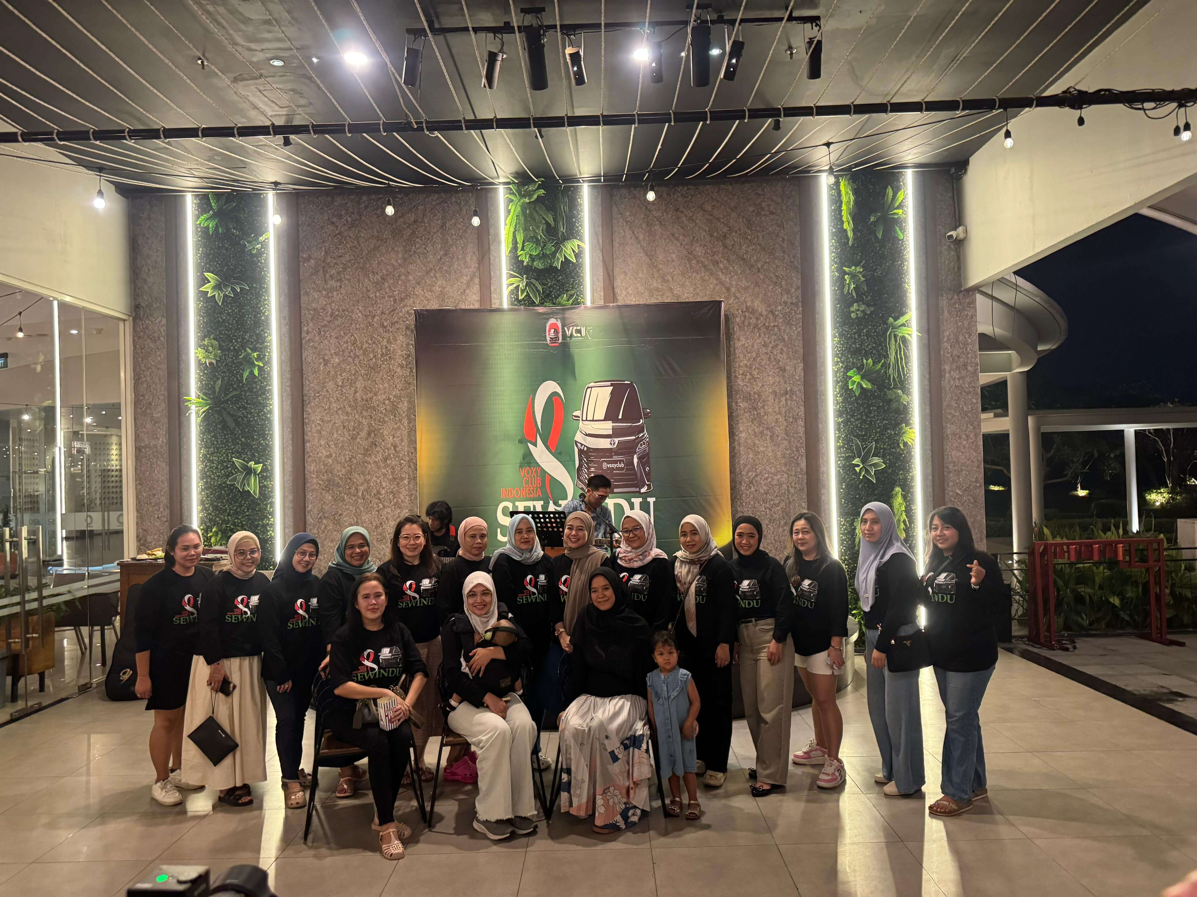 Rayakan Anniversary ke-8, Komunitas Voxy Club Indonesia (VCI) Adakan Touring ke Cirebon